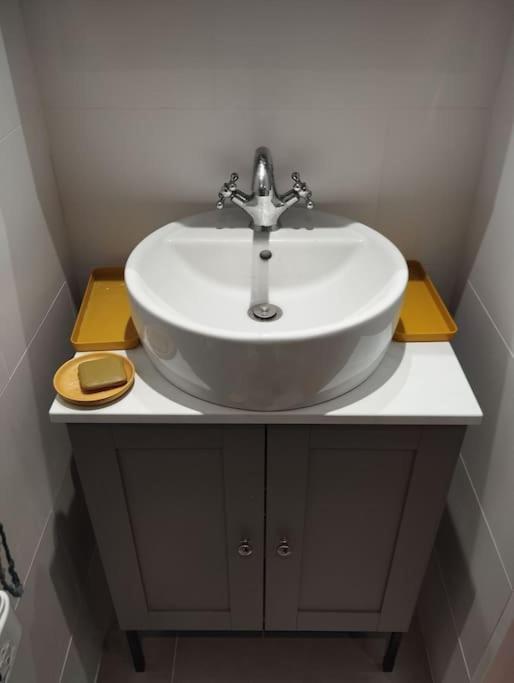 Appartement De Charme - Wifi - Centre Historique 툴롱 외부 사진