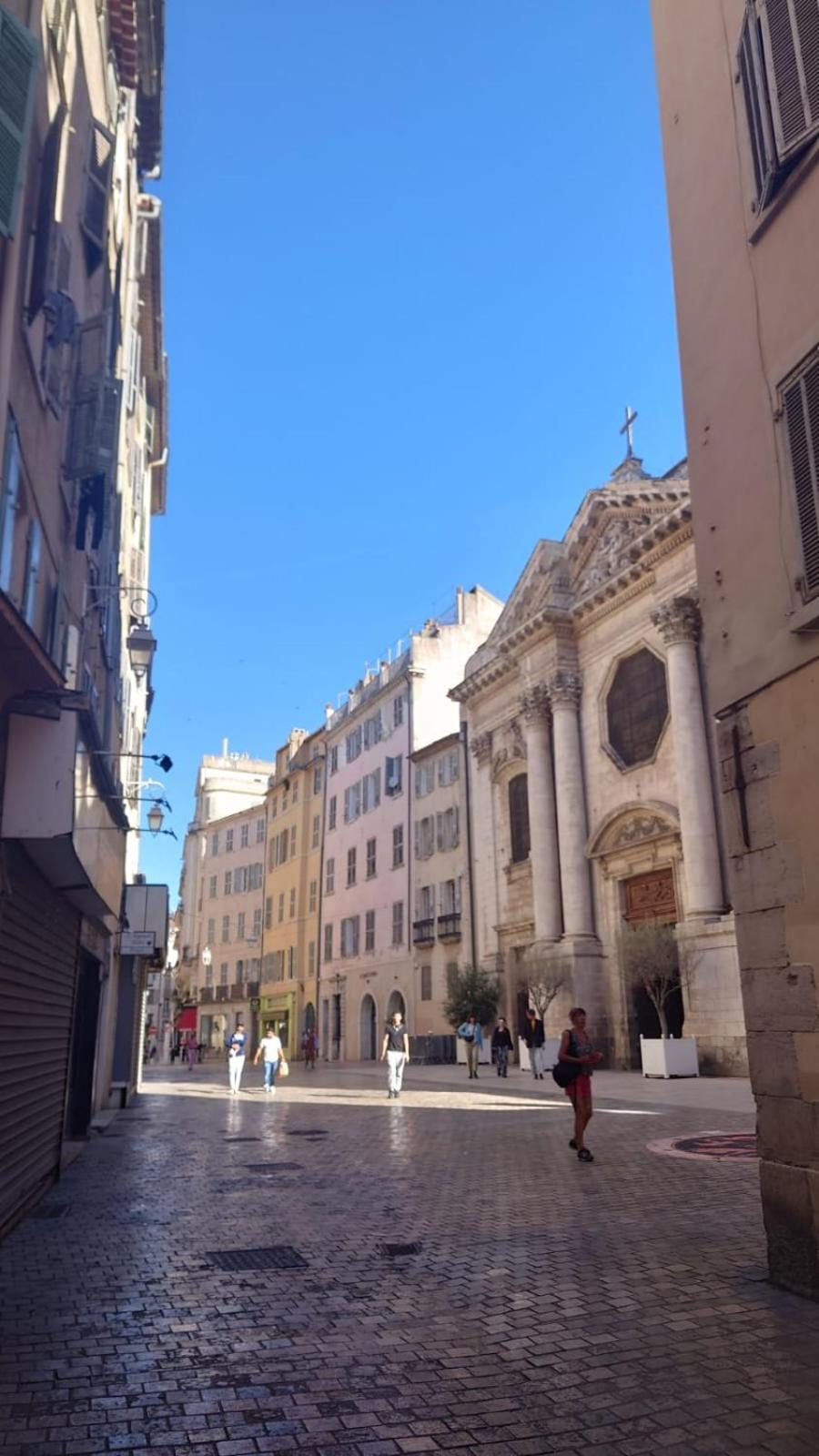 Appartement De Charme - Wifi - Centre Historique 툴롱 외부 사진